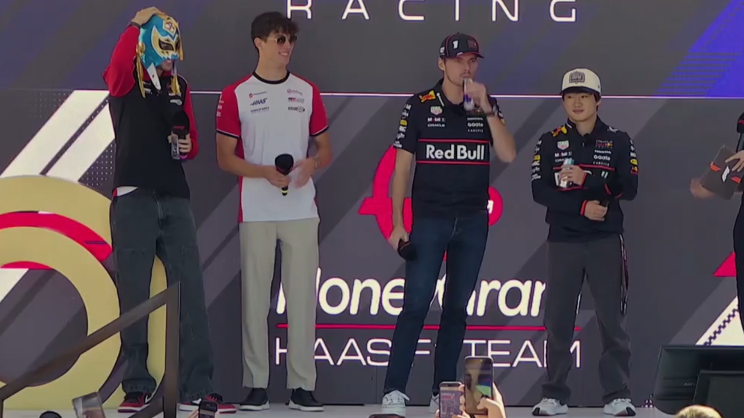 哈斯车队横扫红牛二队，皮亚斯特里惊艳四座