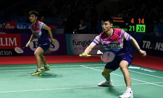 马来西亚队力克日本队，黄鸭组合统治全场