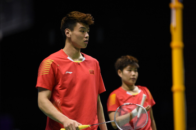 马来西亚队力克日本队，黄鸭组合统治全场