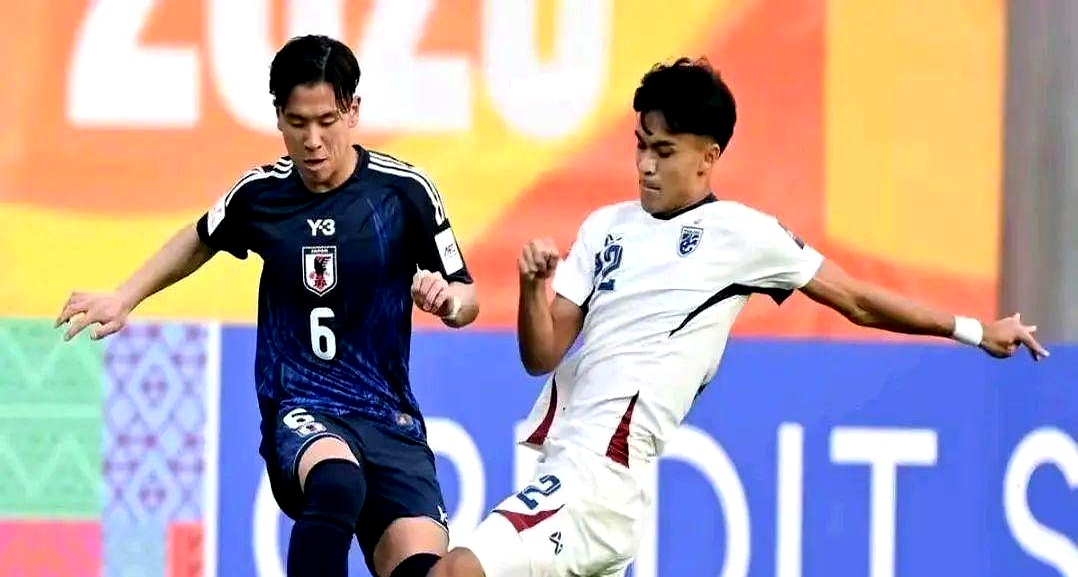 韩国队横扫英格兰队，马龙统治全场