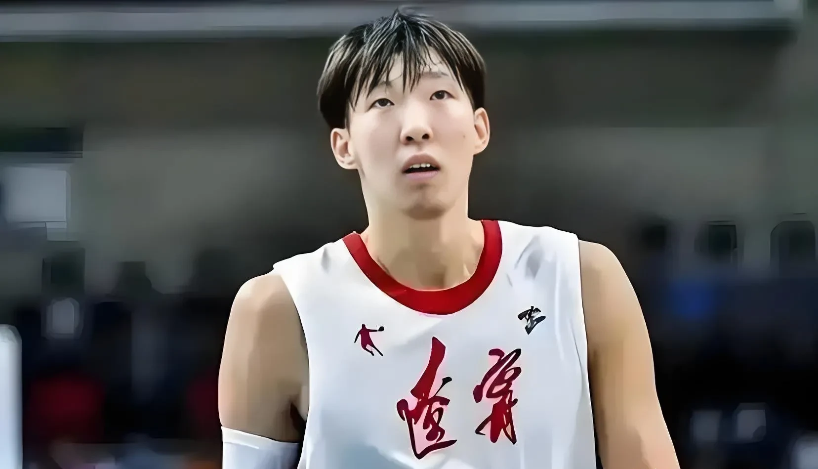 青岛队险胜骑士，周琦刷新纪录