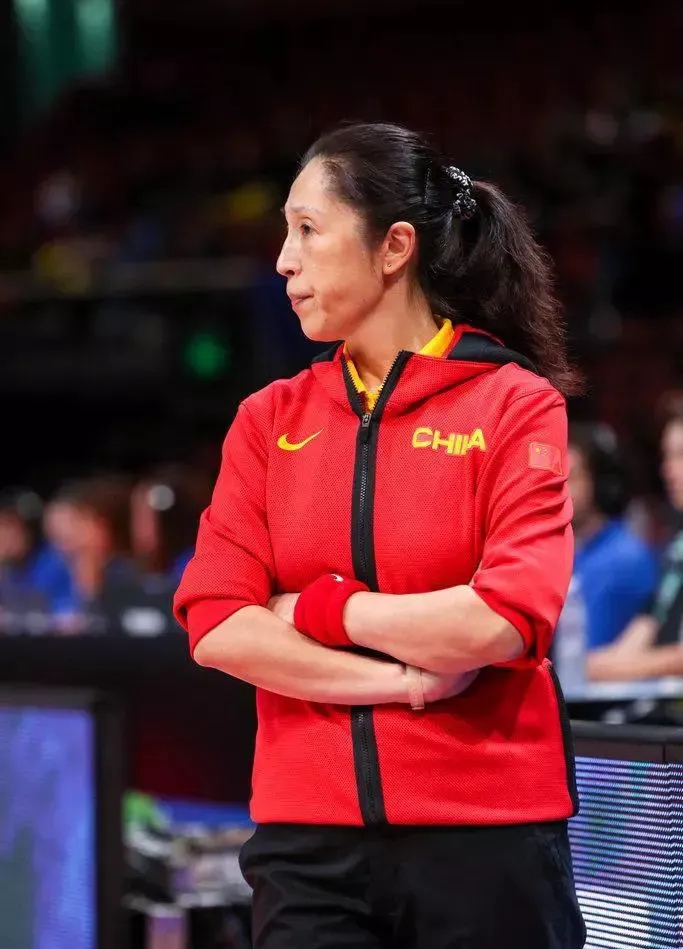 中国女篮力克澳大利亚，获得奥运季军