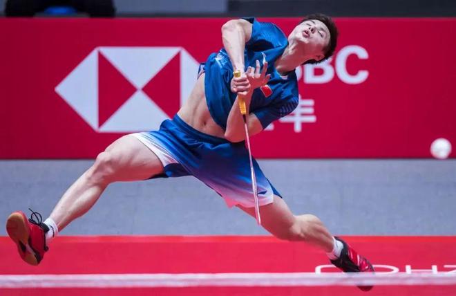 日本羽毛球队险胜英格兰羽毛球队，戴资颖完成帽子戏法