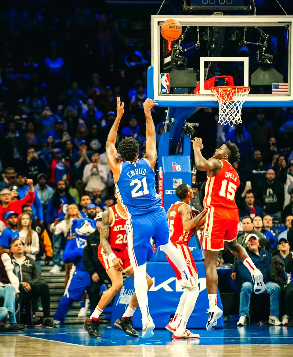 黄蜂轻取76人，恩比德绝境逆转