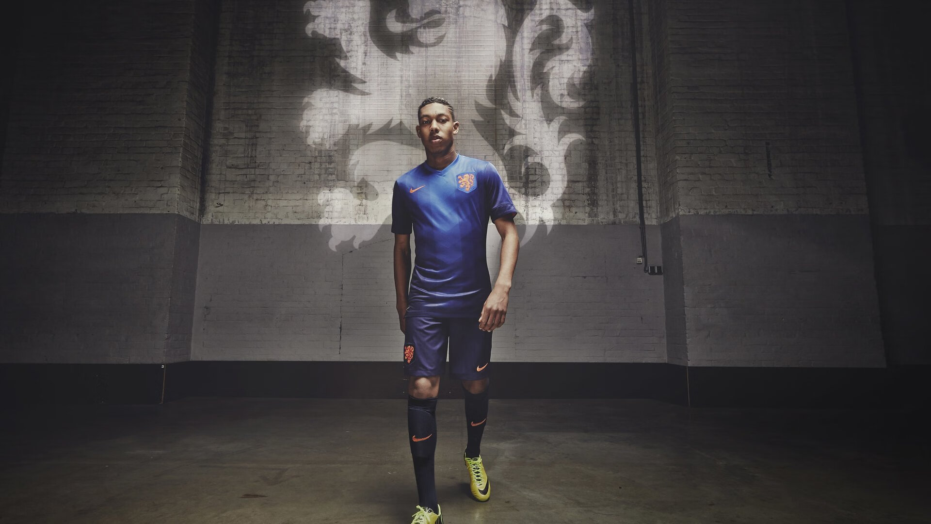 塞维利亚最后时刻绝杀贝蒂斯,奥斯梅恩里程碑之夜改写安达卢西亚德比历史